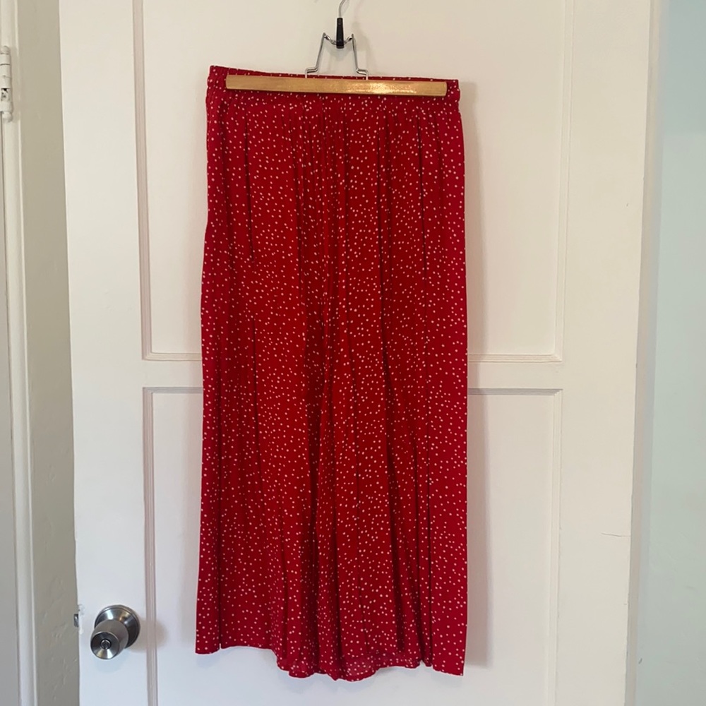 Lulu’s Culottes Size M -  Red with Stars